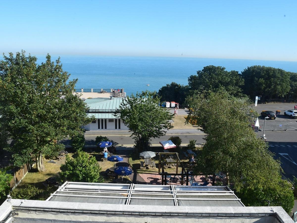 The Portland Hotel Folkestone Buitenkant foto